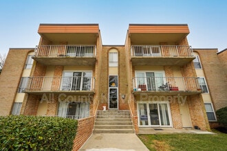 Building Photo - 11923 Parklawn Dr