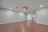 Foto principal - 1143 Majestic St