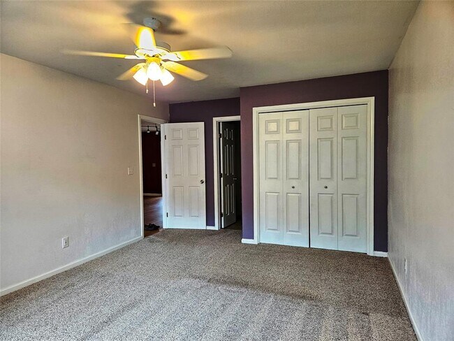 Foto del edificio - 250 Keanahalululu Ln