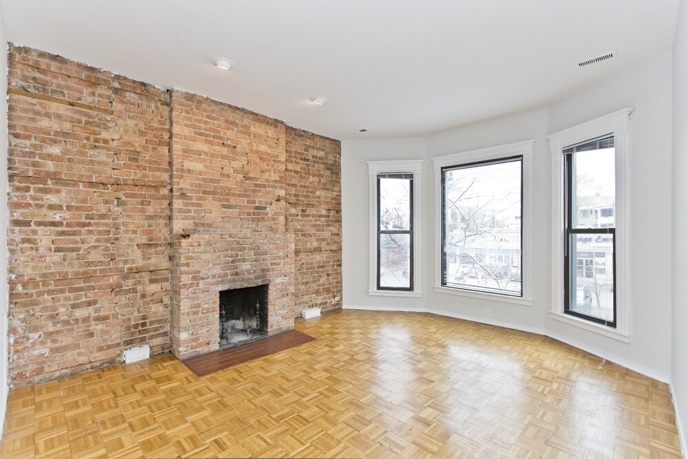 Primary Photo - 777 W Diversey Pkwy
