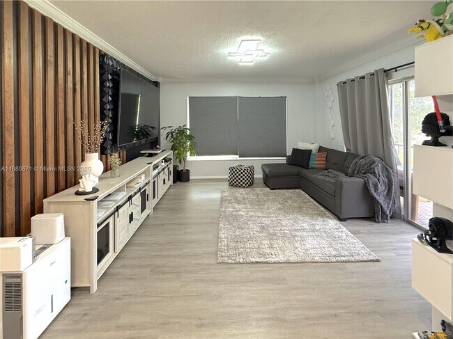 Foto del edificio - 4160 Inverrary Dr