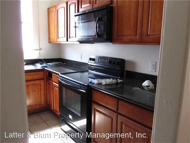 Building Photo - 2 br, 1 bath House - 2027 Lowerline St.