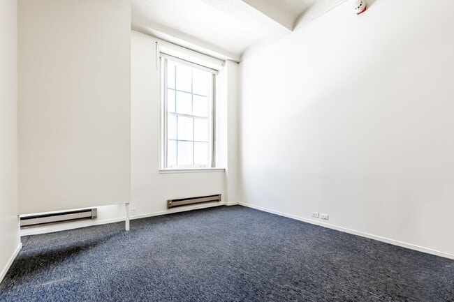 Interior Photo - 731 Plymouth by 3L Living