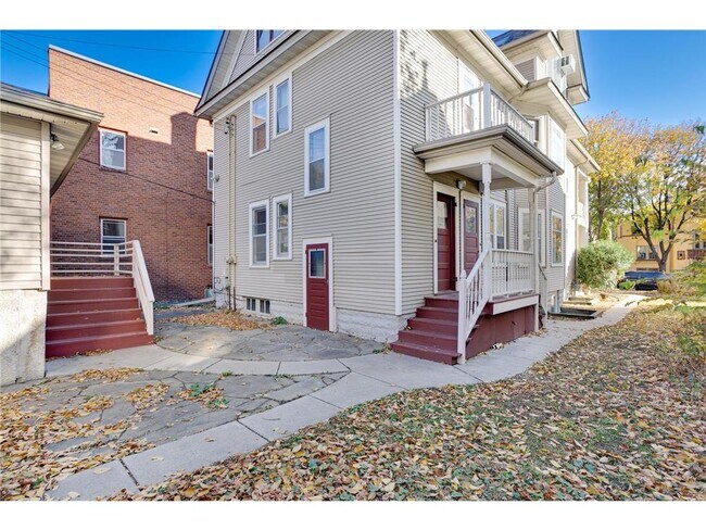 Foto del edificio - 3142 Girard Ave S