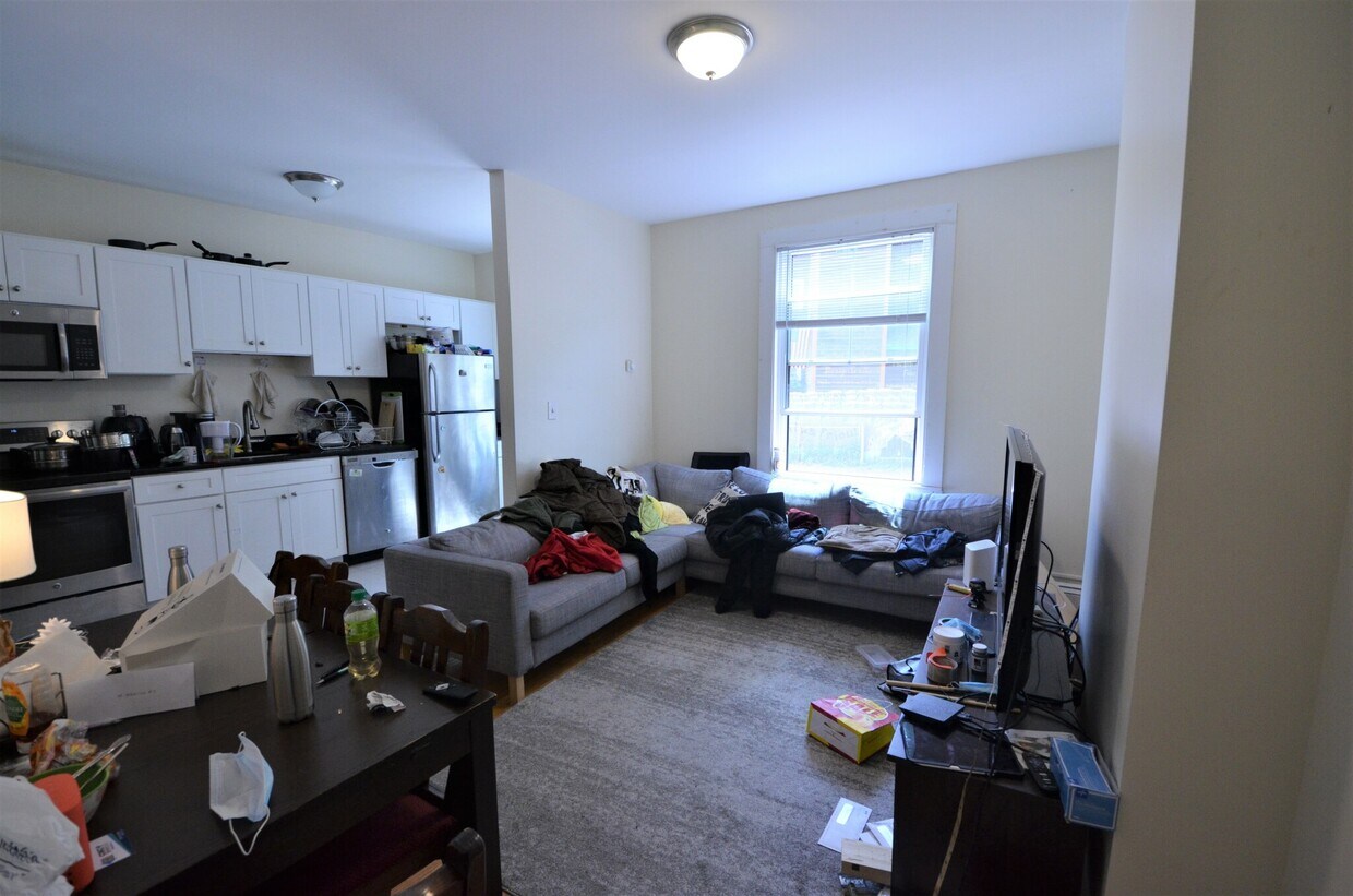 Foto principal - 37 Brookline St