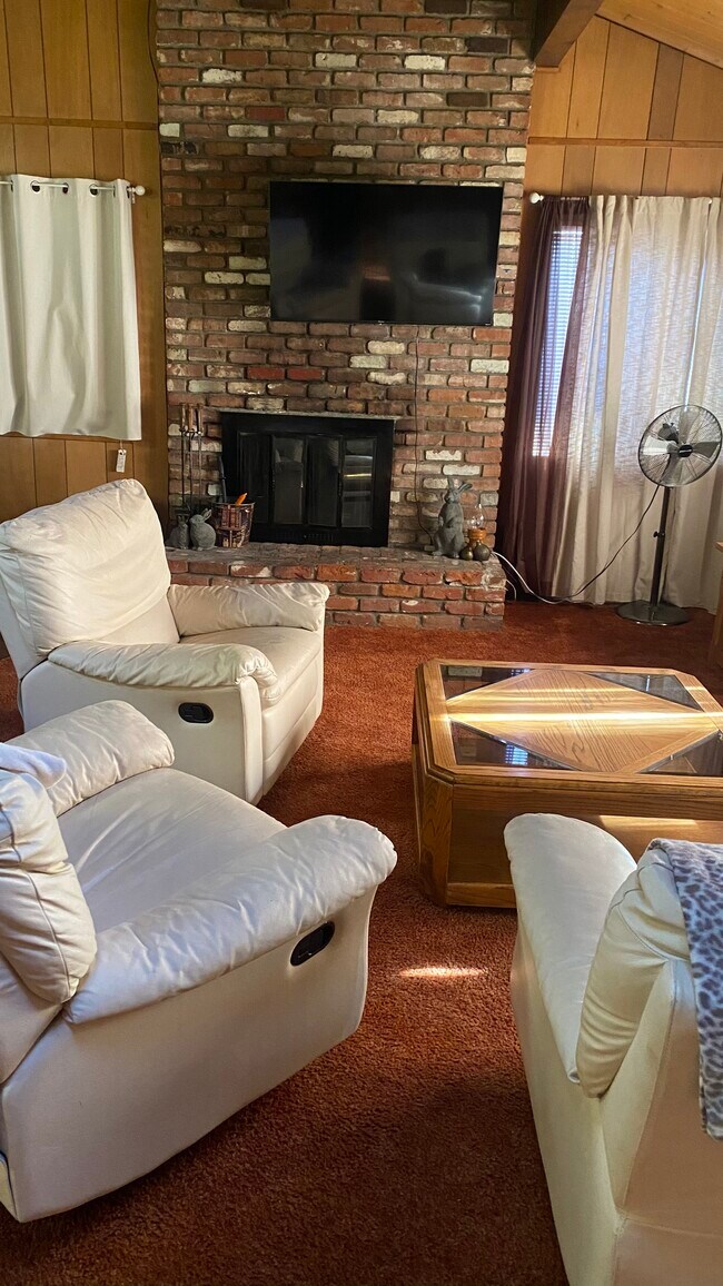 Building Photo - 31379 Lightfoot Way