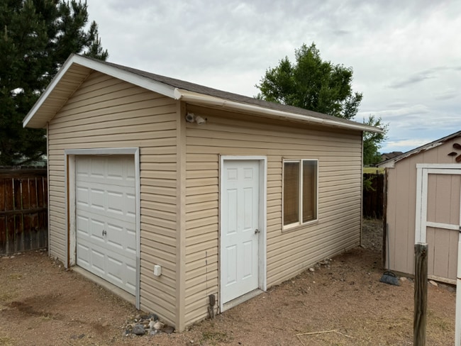 Building Photo - 1175 Normandy Rd