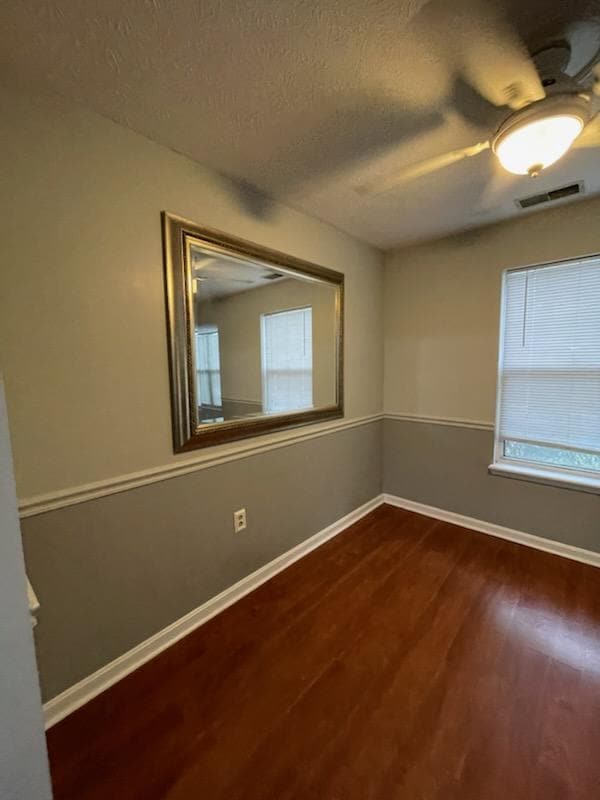 Building Photo - 818 Rubel Ave