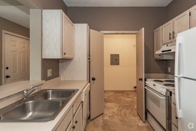 Baytowne Apartments Llc Champaign Il Apartments Com