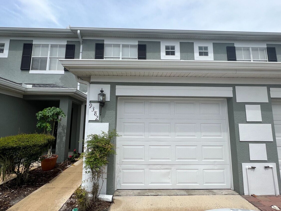 Foto principal - 9382 Flowering Cottonwood Rd