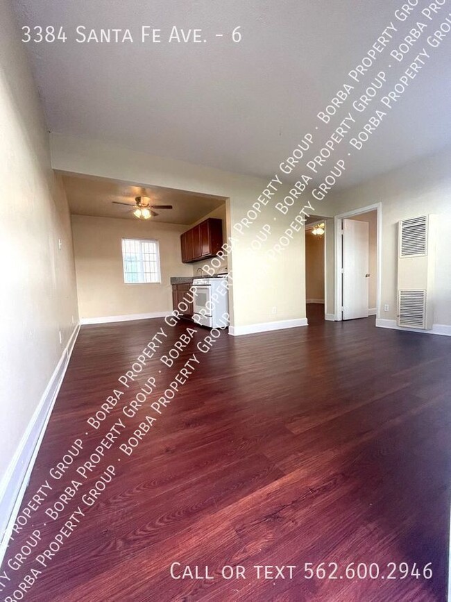 Building Photo - 3384 Santa Fe Ave