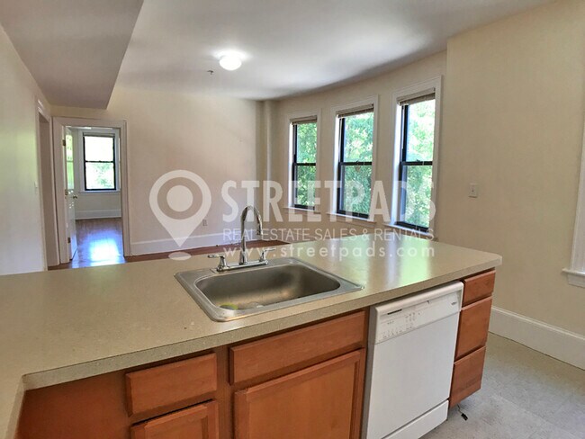 Foto del edificio - 881 Massachusetts Ave