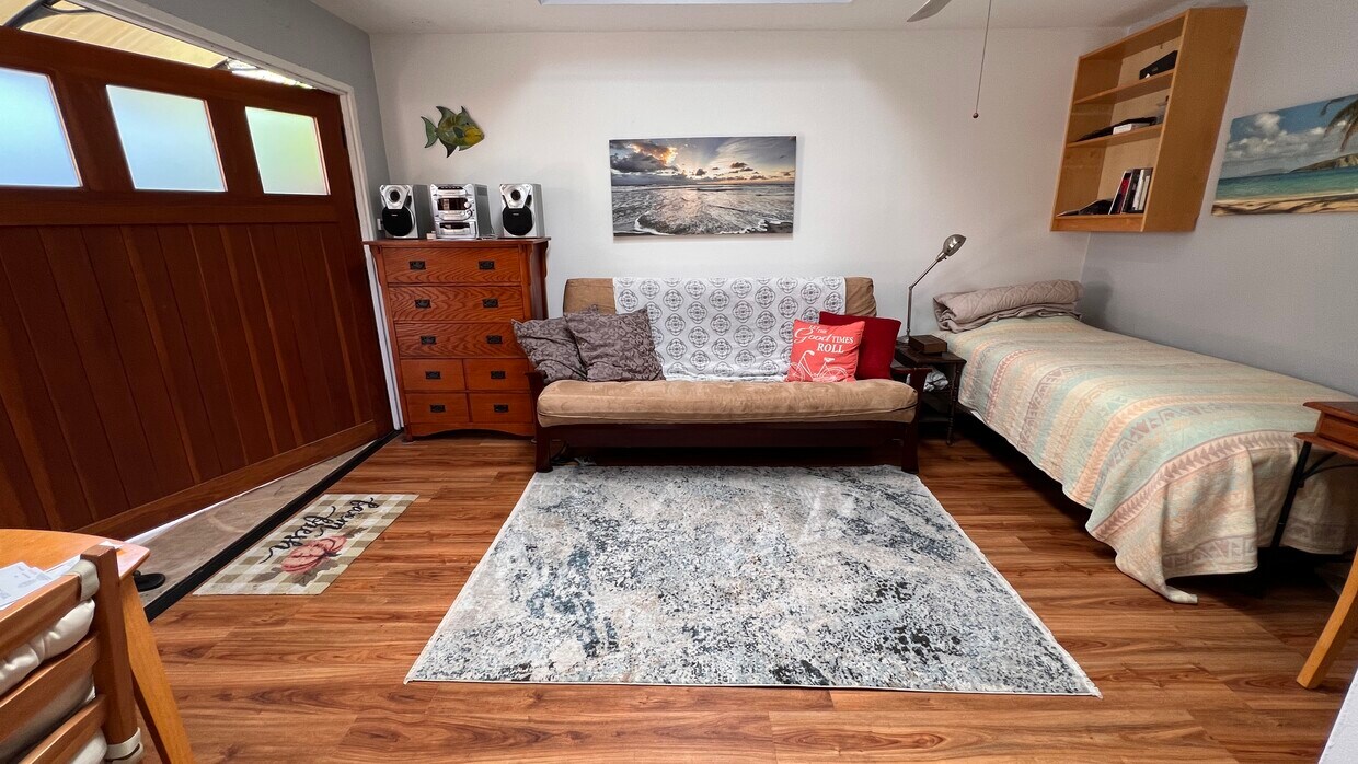 7907 McConnell Ave Unit 1, Los Angeles, CA 90045 Apartments in Los