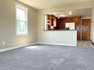 Building Photo - 100 Kamper Ave