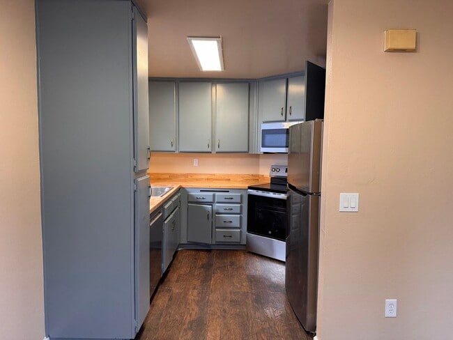 Foto del edificio - 259 Dartford St