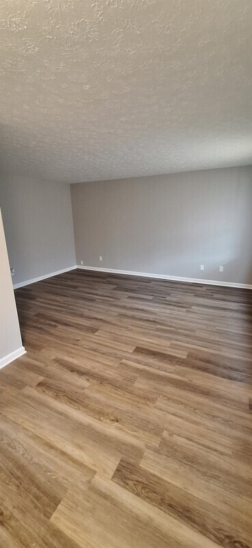 Building Photo - 676 Knox Blvd