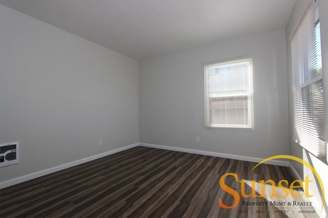 Foto del edificio - 4065-4069 Orange Ave