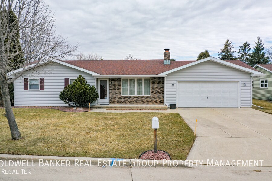 21 Regal Terrace, Appleton House for Rent in Appleton, WI