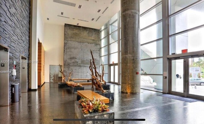 Building Photo - 888 Biscayne Blvd