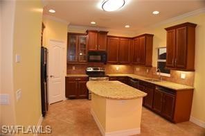 Building Photo - 2856 Via Campania St