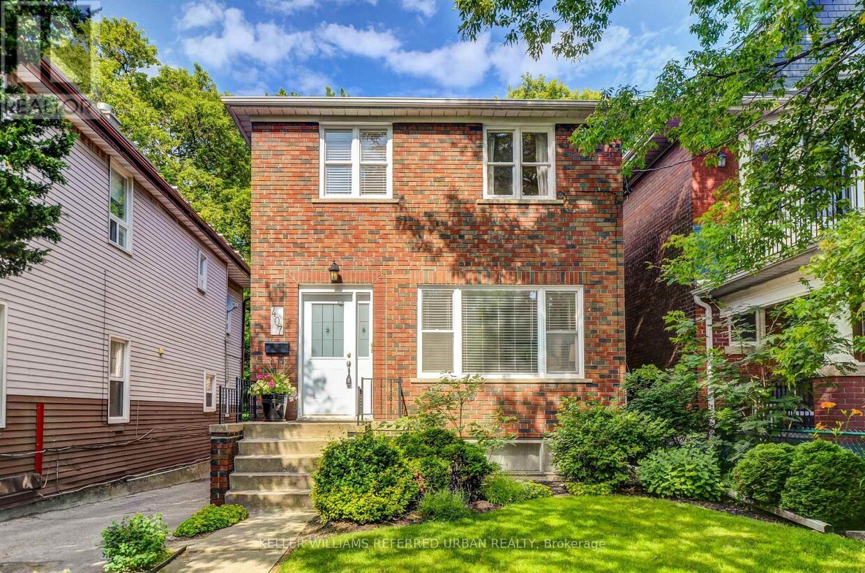Primary Photo - 407 Woodbine Ave