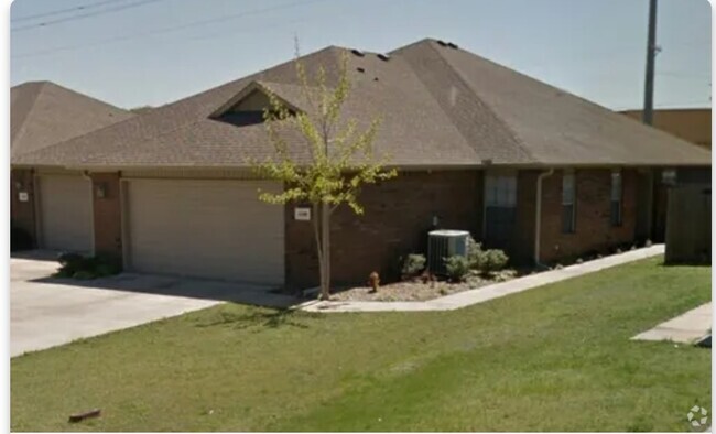 Building Photo - 1206 Fianna Place Ct