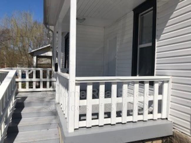 Foto del edificio - 626 S New Ave