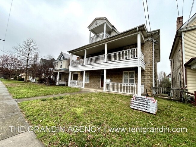 Foto del edificio - 421 Elm Ave
