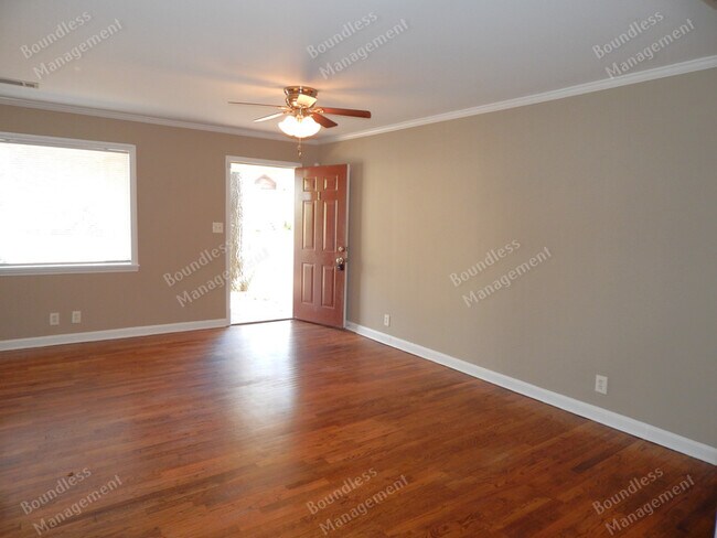 Foto del edificio - 693 Hill St SE