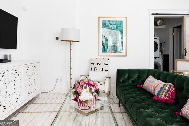 Building Photo - 449 Greenwood Ave NE