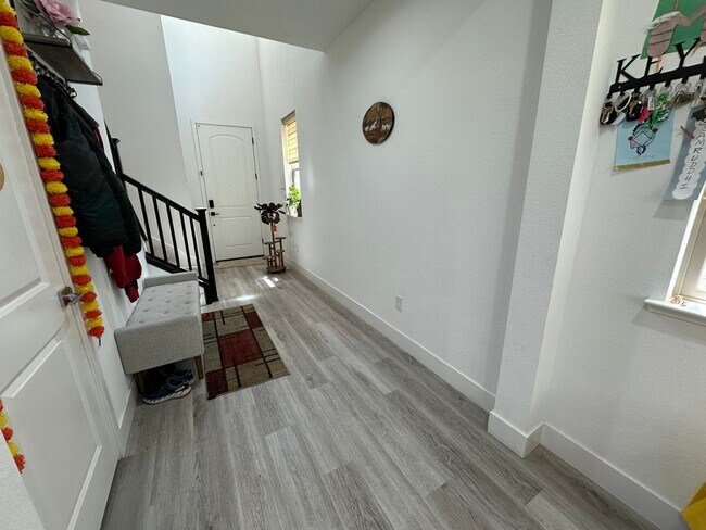 Foto del edificio - Beautiful 3 Bedroom, 2.5 Bath Mountain House Home.