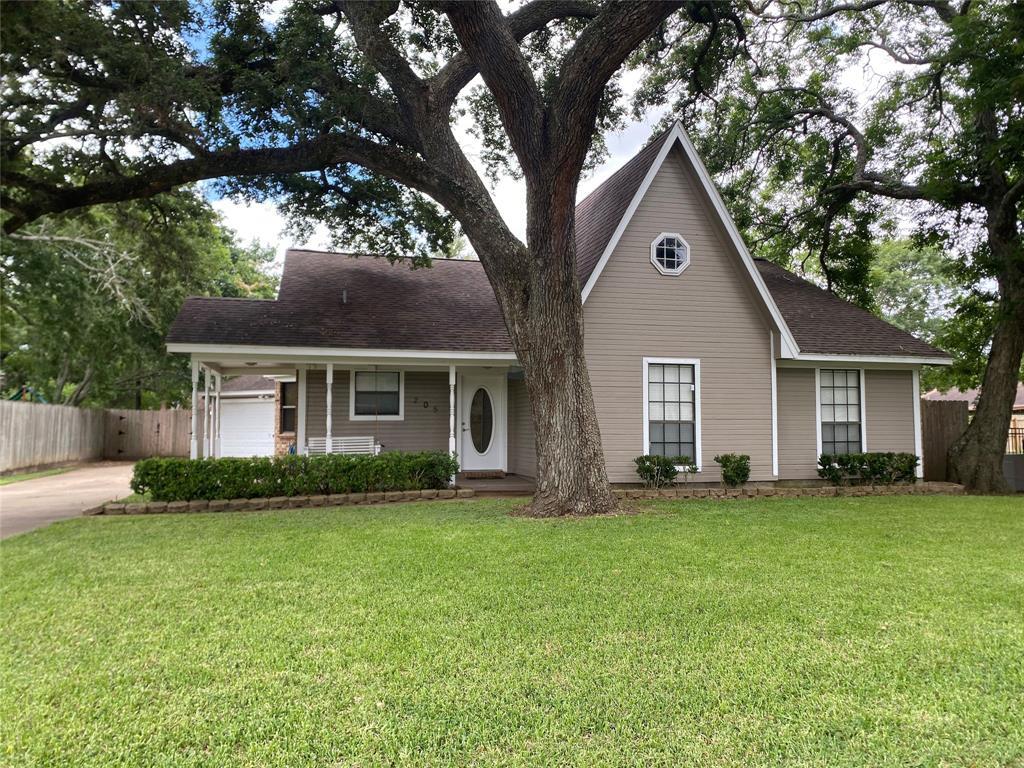 Primary Photo - 205 Stanford Rd