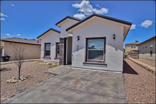 Building Photo - 452 Isaias Ave.