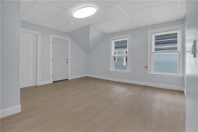 Building Photo - 131 Wendell St