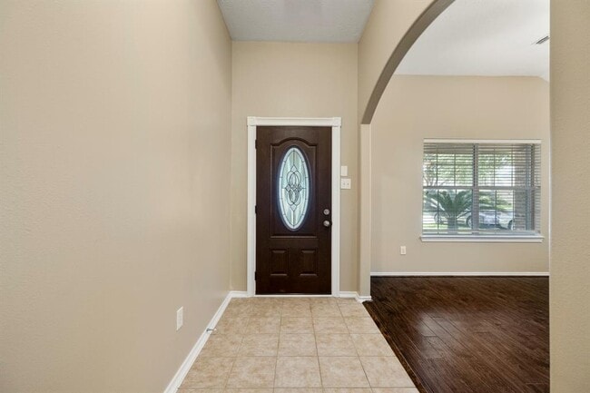 Building Photo - 5030 Birch Manor Ln