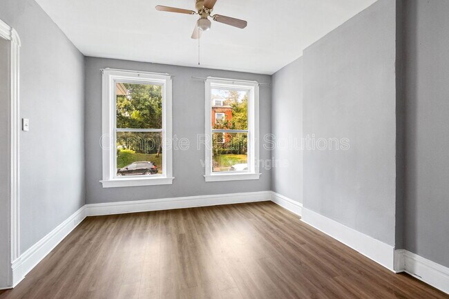 Foto del edificio - 5130 Kensington Ave