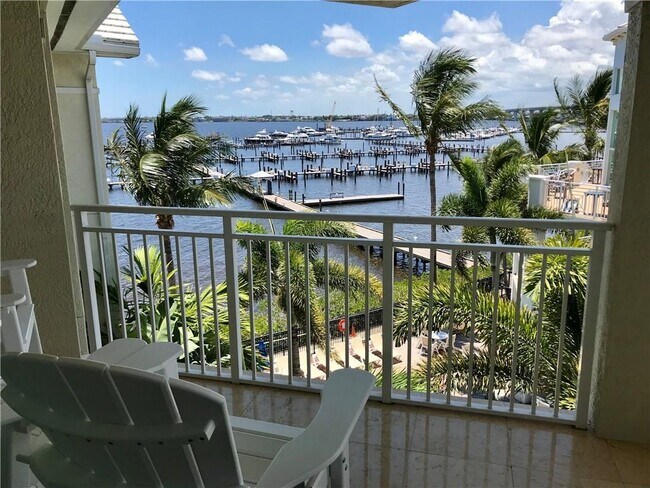 Foto del edificio - 975 NW Flagler Ave