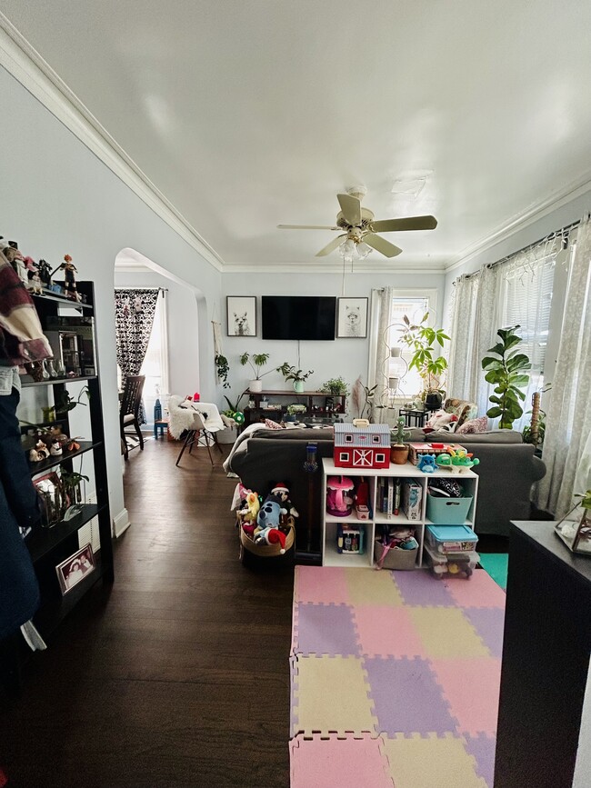 Living Room - 5855 N Austin Ave