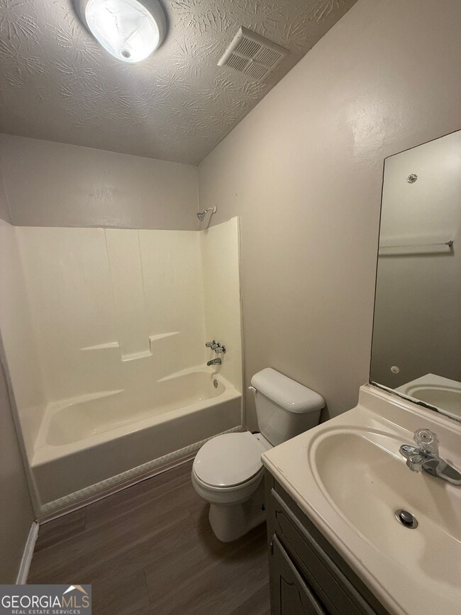 Building Photo - 255 Rustwood Dr