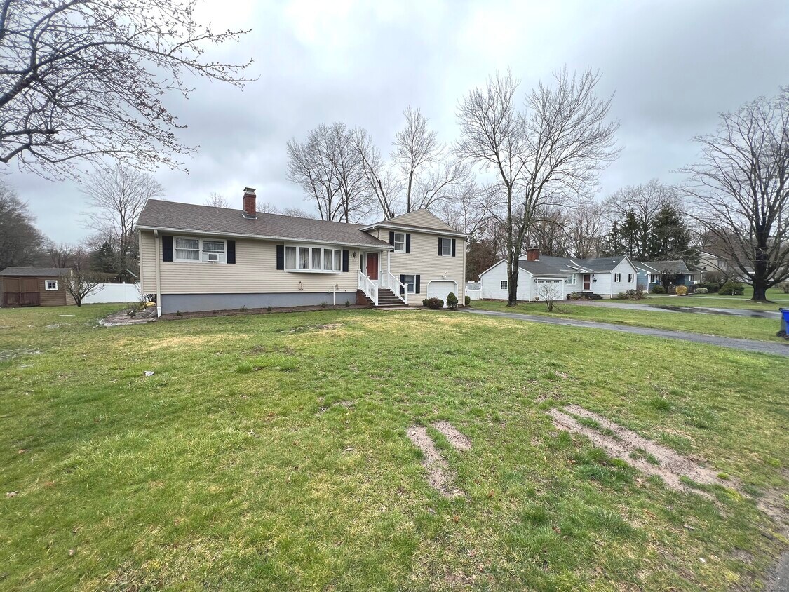 Primary Photo - 105 Dale Rd