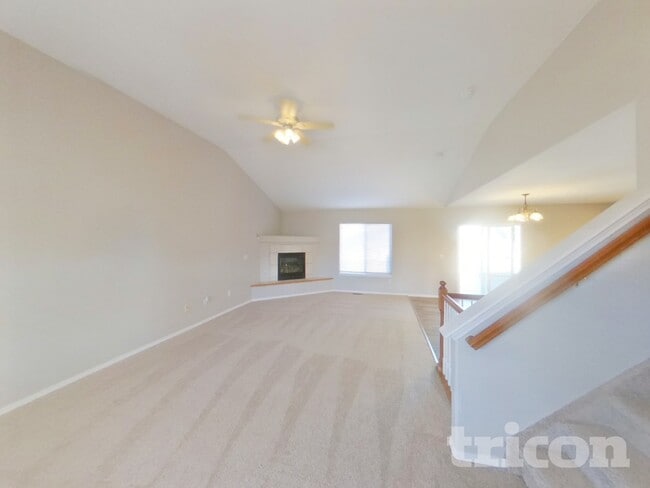 Building Photo - 6855 Fountain Vista Cir