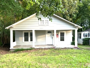Building Photo - 143 Alpine St