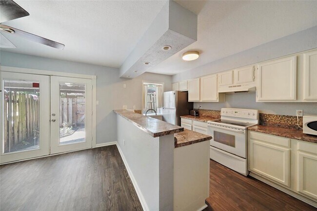 Foto del edificio - 1500 Sandy Springs Rd