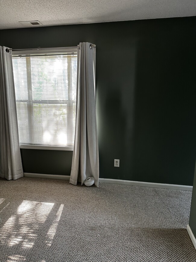 Primary - 2595 Thackery Rd