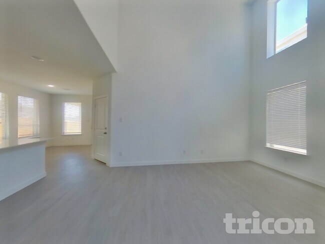 Building Photo - 2717 Brushy Lk Dr