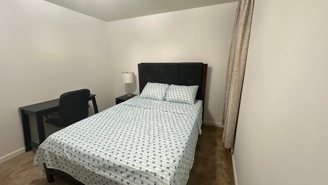 Foto del edificio - 146 Cedar Mountain Dr