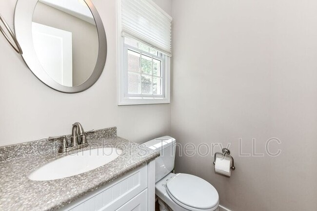 Photo - 1008 N Liberty St House