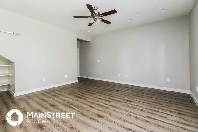Building Photo - 1119 S Stapley Dr