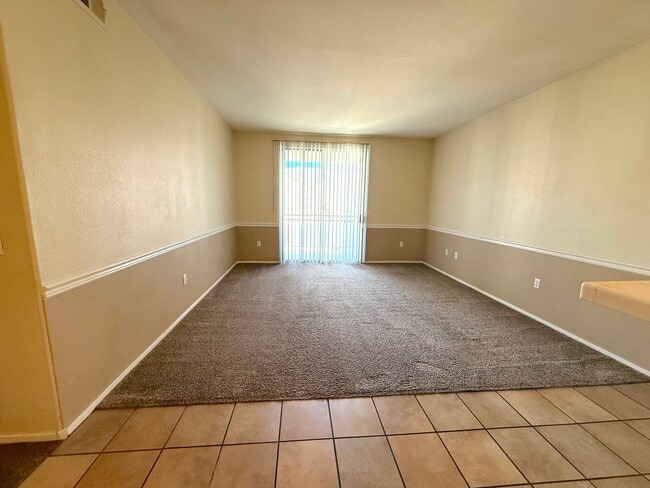 Foto del edificio - SPACIOUS 3BED/2BA CONDO ON THE 2ND FLOOR IN NORTH SUMMERLIN!