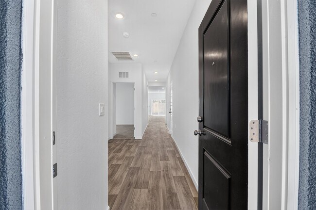 Foto del edificio - 3338 N Contessa Ave